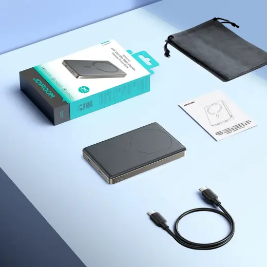 Joyroom JR-PBM08 Pro ārējais akumulators (powerbank) | 10000 mAh | 20W | Lightning, USB-C, Bezvadu, MagSafe | titāna krāsā